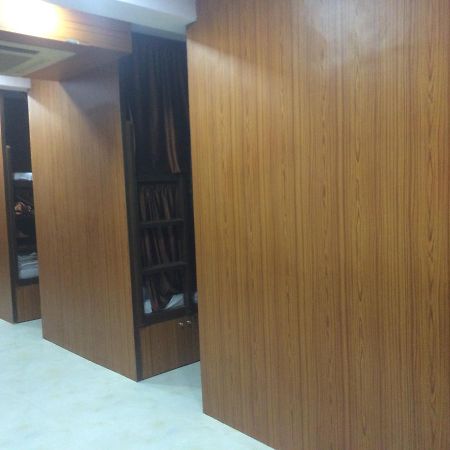Zara Dormitory Mumbai Ngoại thất bức ảnh